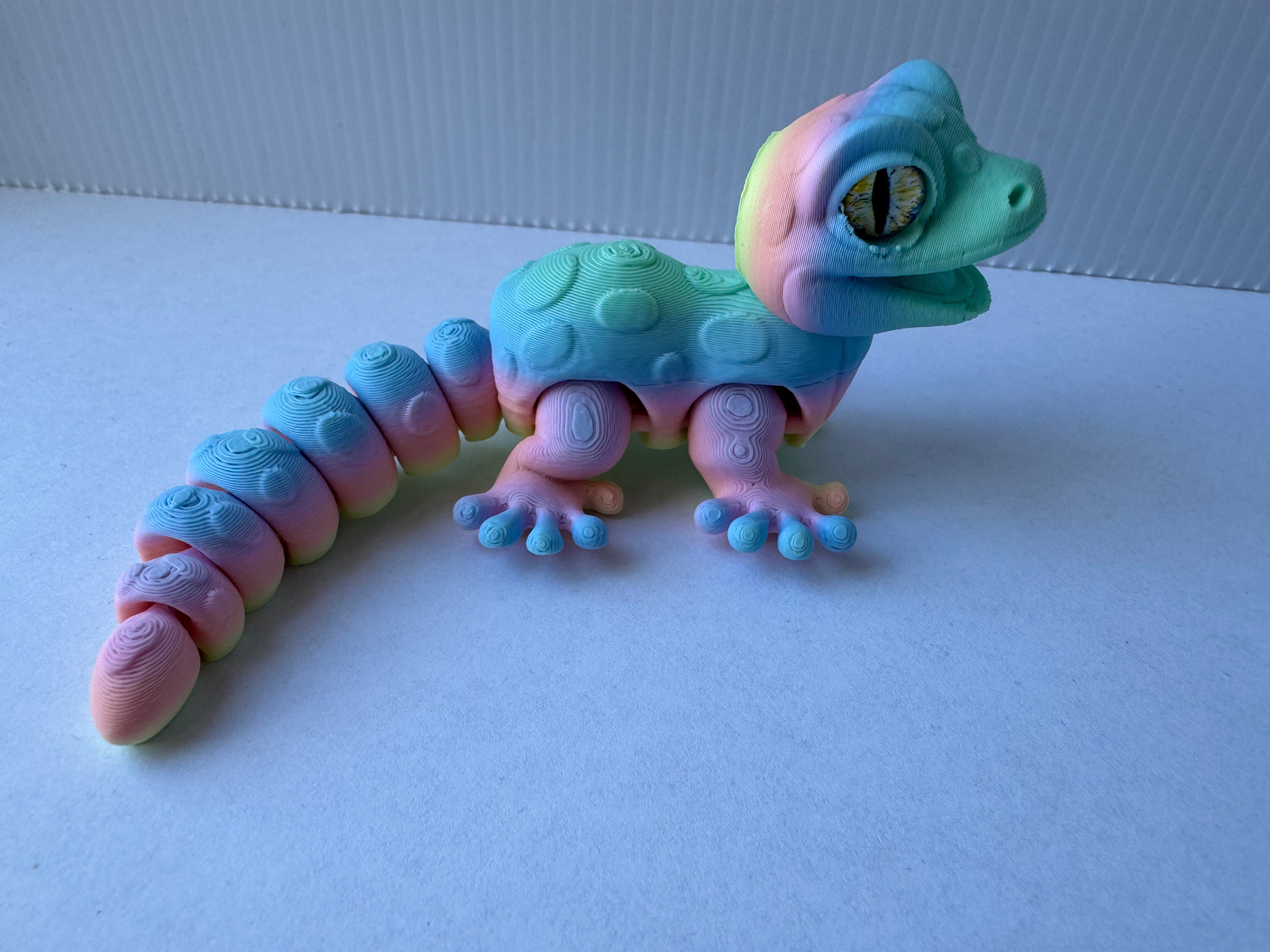 Articulated Leopard Gekko fidget toy