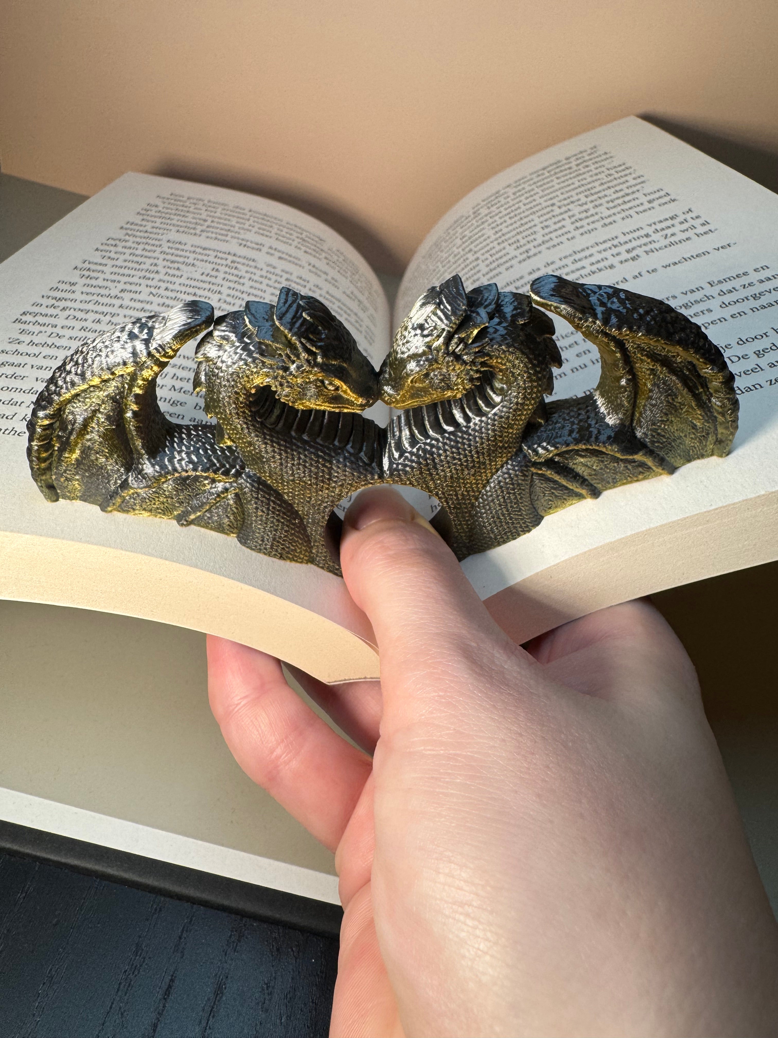 Fantasy dragon bookpage holder